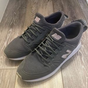 New Balance slip-on tennis shoes size 8